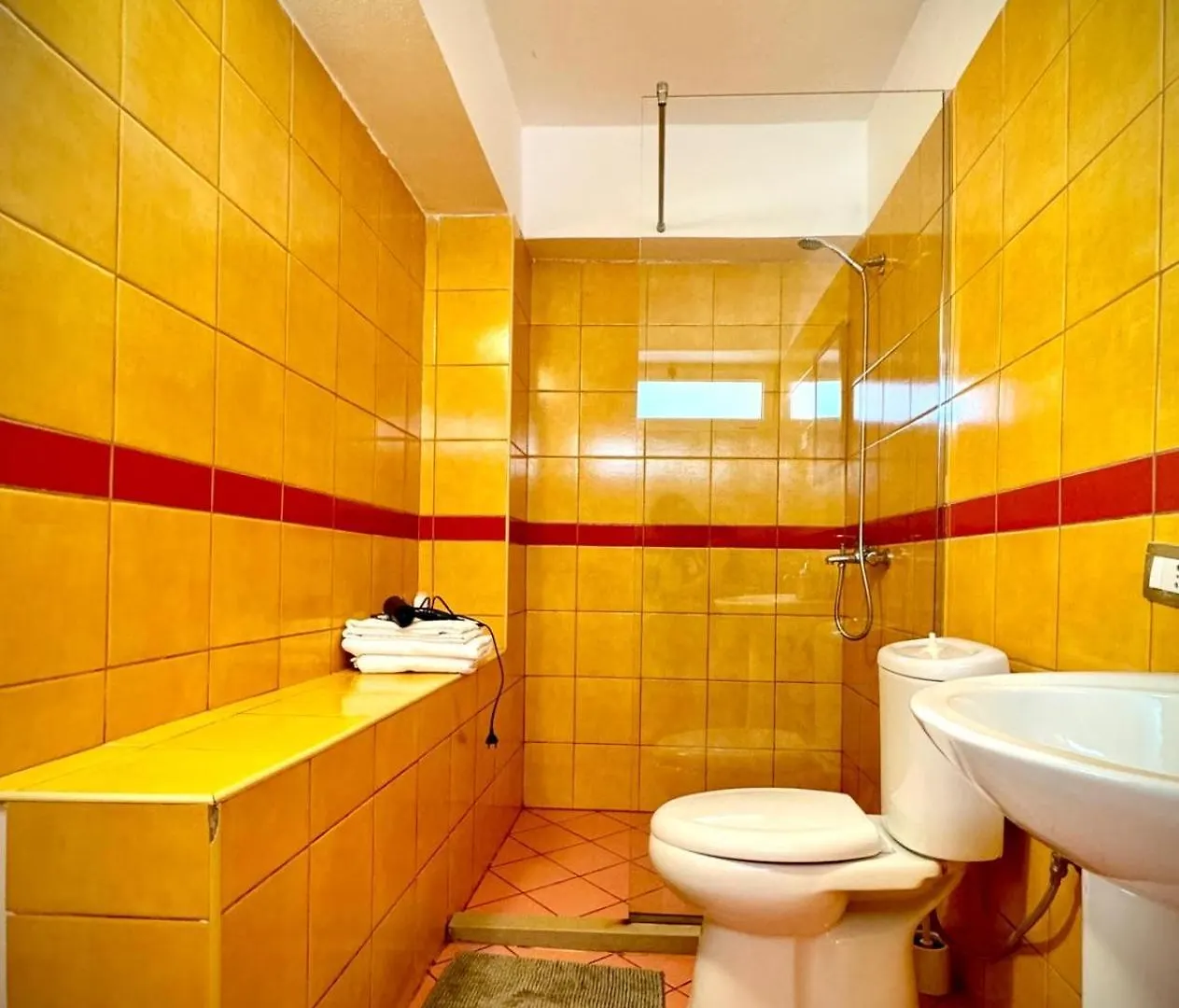 Vila Rahmi & Veli Dervishaj Radhimë Bed & Breakfast