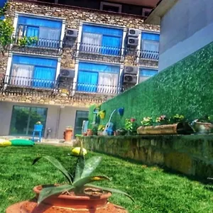 Pirlanta Butik Çeşme