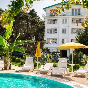  Курортный комплекс Garden Palace