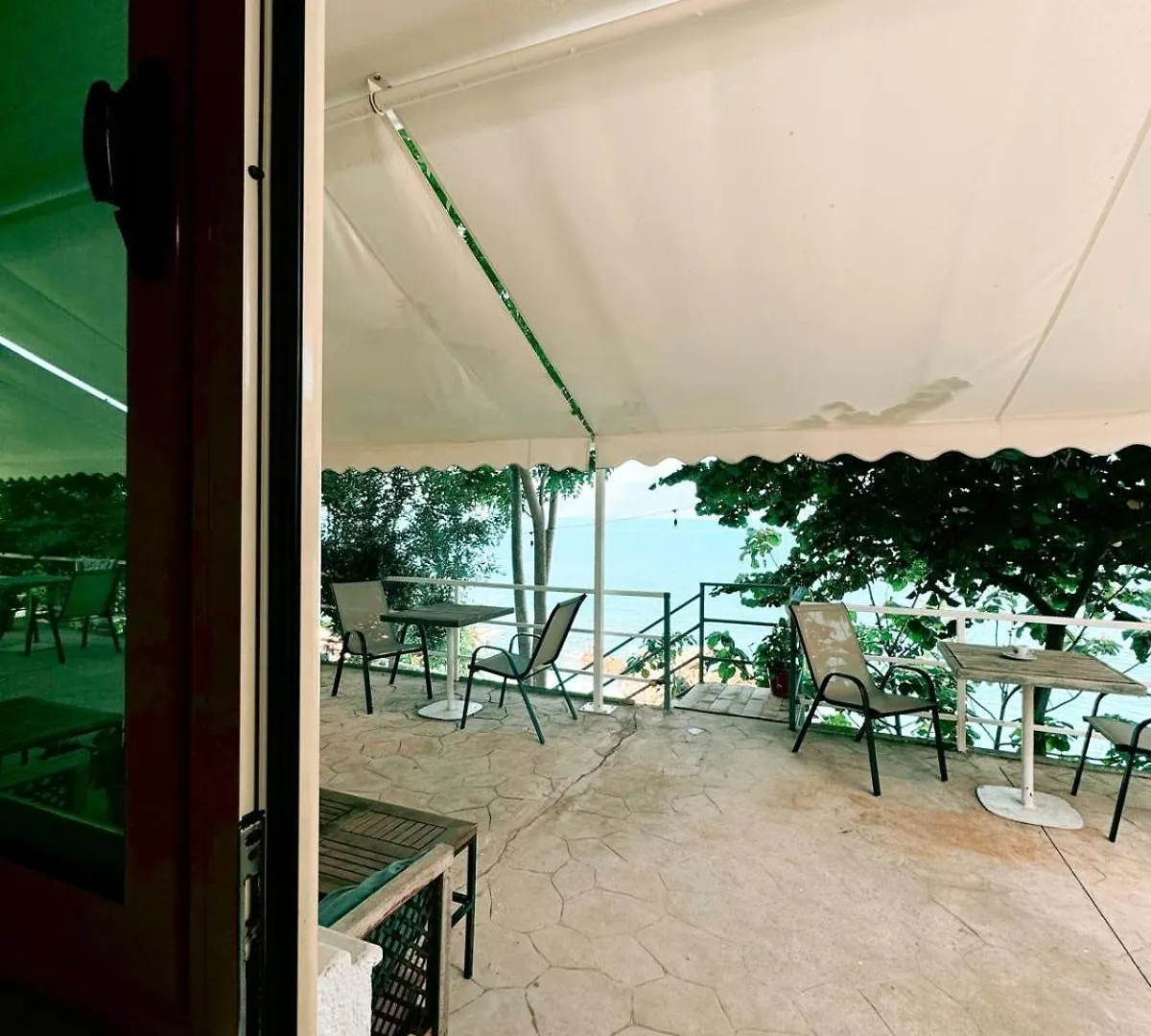 Vila Rahmi & Veli Dervishaj Radhime Bed & Breakfast